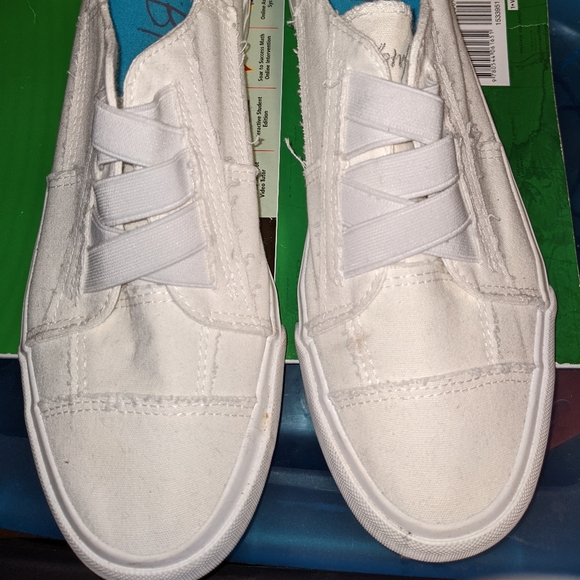 Blowfish Shoes | Blowfish Tennis Shoes | Poshmark